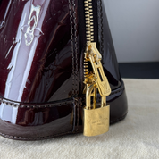 Louis Vuitton Alma BB Vernis Zorzoli Borse